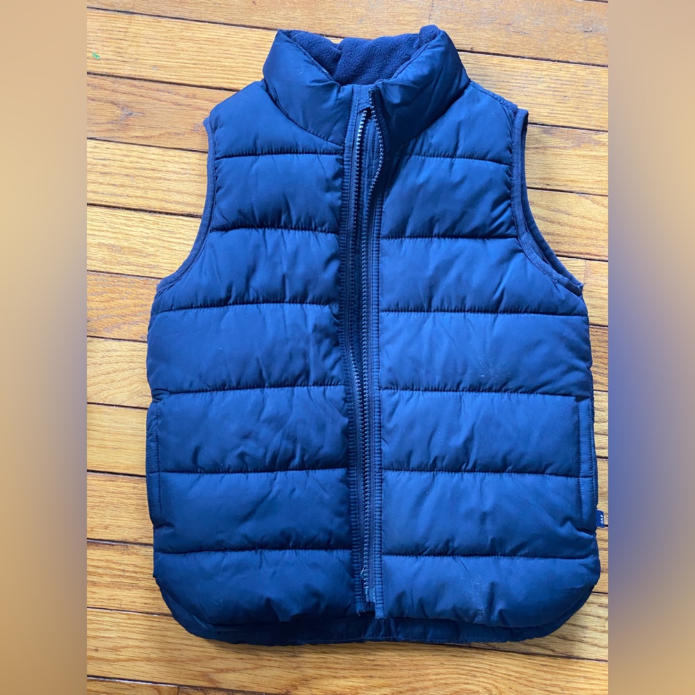 Gap Boys size 5  Navy Blue Puffer Vest